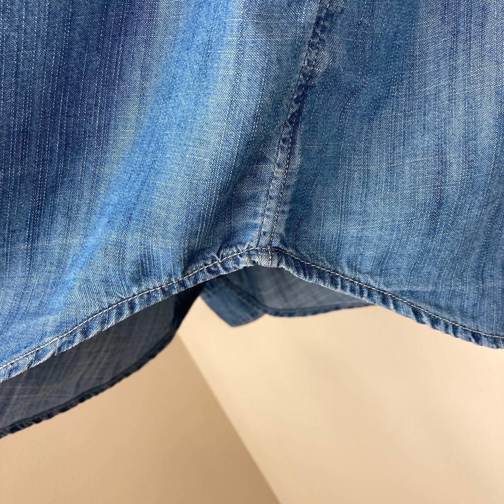 LEVIS Boyfriend Fit Button Down Denim Jean Shirt M - Picture 8 of 12